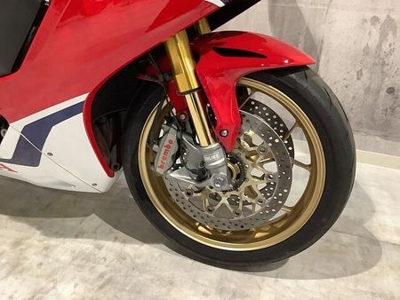ホンダ CBR1000RR CBR1000RR SP 2018年モデル 一人乗仕様 フェンダーレス USB装備 10