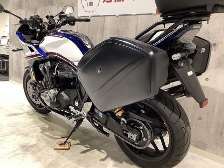 ホンダ CB1300スーパーボルドール CB1300スーパーボルドール SP ホンダ純正フルパニア エンジンガード フォグランプ 28