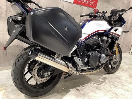 ホンダ CB1300スーパーボルドール CB1300スーパーボルドール SP ホンダ純正フルパニア エンジンガード フォグランプ 5