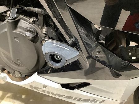 カワサキ ニンジャ 250 NINJA250KRTエディション 2カメドラレコ トリックスター製エンジンスライダー 22