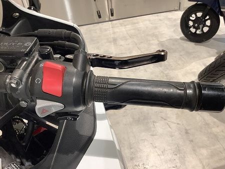 ホンダ CBR400R CBR400R 2013年モデル マルチバー USB電源装備!! 24