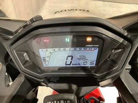 ホンダ CBR400R CBR400R 2013年モデル マルチバー USB電源装備!! 26