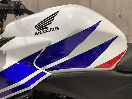 ホンダ CBR400R CBR400R 2013年モデル マルチバー USB電源装備!! 36