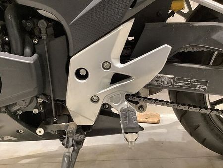 ホンダ CBR400R CBR400R 2013年モデル マルチバー USB電源装備!! 37