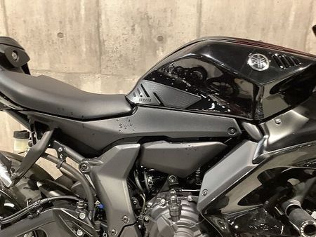 ヤマハ YZF-R7 YZF-R7 2023年モデル ベビーフェイス製スライダー YAMAHAパフォーマンスダン 13