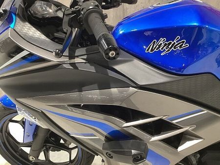 カワサキ ニンジャ 250 NINJA250 2016年モデル USB2口装備!! 40