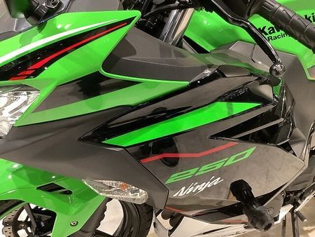 カワサキ ニンジャ 250 NINJA250 2021年モデル 40