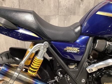 カワサキ ZRX1200R ZRX1200ダエグ 400台限定 特別仕様車 サブフレーム エンジンスライダー装備 フェ 23