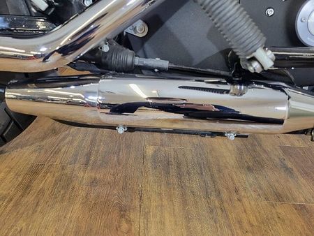 ハーレーダビッドソン XL883R XL883RI・バッテリー新品・LEDヘッドライト・オーリンズサス・極小ウインカー・チンス 29