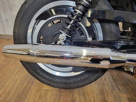 ハーレーダビッドソン XL883R XL883RI・バッテリー新品・LEDヘッドライト・オーリンズサス・極小ウインカー・チンス 30