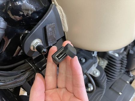ハーレーダビッドソン XL883N SPORTSTER IRON XL883N アイアン・バッテリー新品・サイドバックサポート・サイドバック・ダークスモーク 38