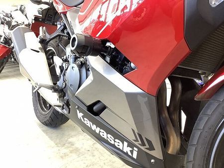 カワサキ ニンジャ 250 ニンジャ250 ABS マルチバー USB電源2つ装備 カスタムレバー&エンド エンジンス 29