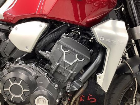 ホンダ CB1000R (2018-) CB1000R キー2本 ETC1.0・グリップヒーター・クイックシフター標準装備車両 28