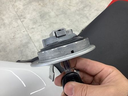 ホンダ CBR400R CBR400R ABS セキュリティーアラーム ヘルメットホルダー グリップヒーター バッ 28