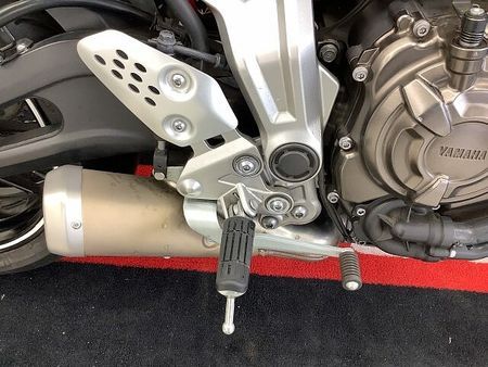 ヤマハ MT-07 MT-07 マルチバー・USBポート・グリップヒーター装備!!! 35