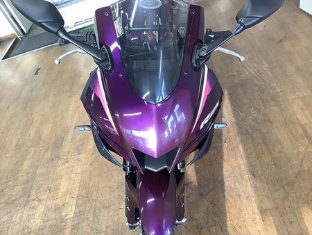 ヤマハ YZF-R25 【スピード納車】YZF-R25 ABS デイトナ製USB電源 マルチバー ヘルメットロック 13