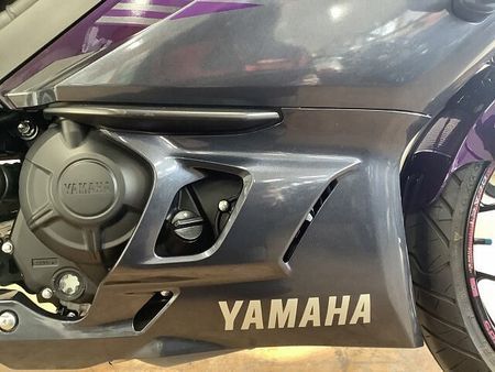 ヤマハ YZF-R25 【スピード納車】YZF-R25 ABS デイトナ製USB電源 マルチバー ヘルメットロック 18