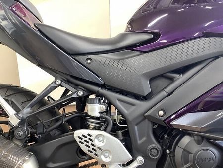 ヤマハ YZF-R25 【スピード納車】YZF-R25 ABS デイトナ製USB電源 マルチバー ヘルメットロック 22