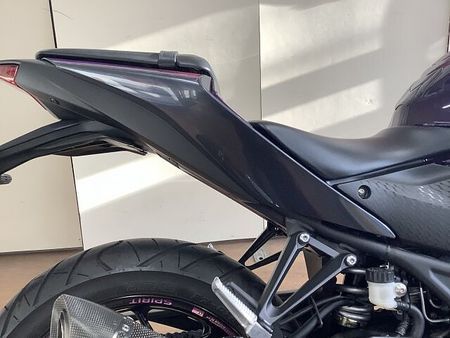 ヤマハ YZF-R25 【スピード納車】YZF-R25 ABS デイトナ製USB電源 マルチバー ヘルメットロック 24