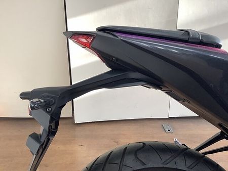 ヤマハ YZF-R25 【スピード納車】YZF-R25 ABS デイトナ製USB電源 マルチバー ヘルメットロック 25