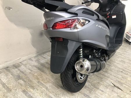 スズキ バーグマン200 バーグマン200 CH41A型・リアボックス装備車両 25