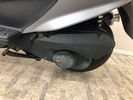 スズキ バーグマン200 バーグマン200 CH41A型・リアボックス装備車両 38
