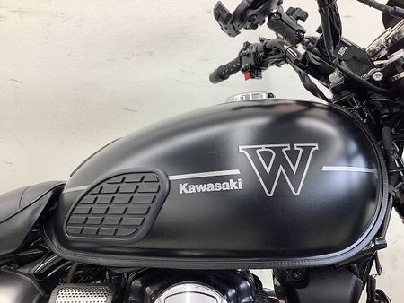 カワサキ W800 STREET W800ストリート ショートスクリーン・ハンドルスペーサー・USB1口・カスタムテールラン 16