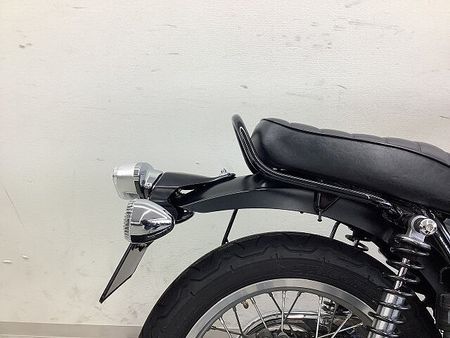 カワサキ W800 STREET W800ストリート ショートスクリーン・ハンドルスペーサー・USB1口・カスタムテールラン 20