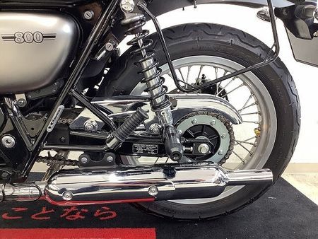 カワサキ W800 STREET W800ストリート ショートスクリーン・ハンドルスペーサー・USB1口・カスタムテールラン 38