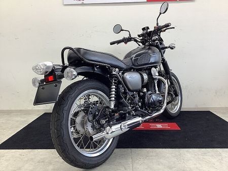 カワサキ W800 STREET W800ストリート ショートスクリーン・ハンドルスペーサー・USB1口・カスタムテールラン 5