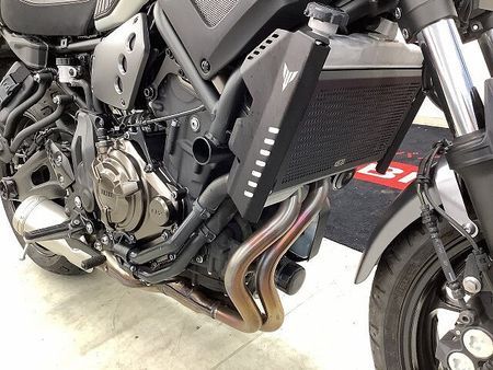 ヤマハ XSR700 XSR700 グリップヒーター・リアキャリア・フロントショートスクリーン装備車両 18