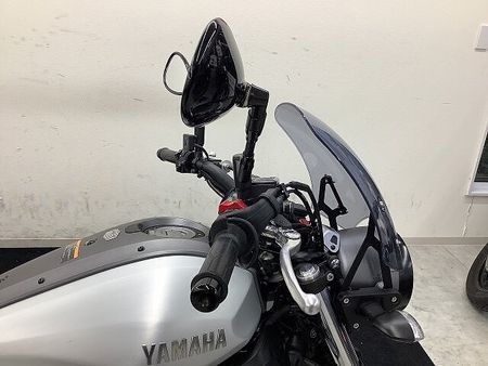 ヤマハ XSR700 XSR700 グリップヒーター・リアキャリア・フロントショートスクリーン装備車両 19