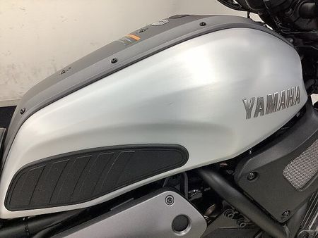 ヤマハ XSR700 XSR700 グリップヒーター・リアキャリア・フロントショートスクリーン装備車両 20