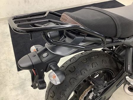 ヤマハ XSR700 XSR700 グリップヒーター・リアキャリア・フロントショートスクリーン装備車両 27