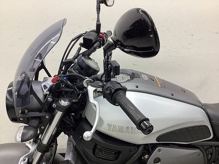 ヤマハ XSR700 XSR700 グリップヒーター・リアキャリア・フロントショートスクリーン装備車両 30