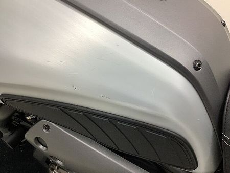 ヤマハ XSR700 XSR700 グリップヒーター・リアキャリア・フロントショートスクリーン装備車両 33