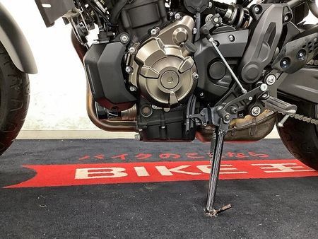 ヤマハ XSR700 XSR700 グリップヒーター・リアキャリア・フロントショートスクリーン装備車両 35