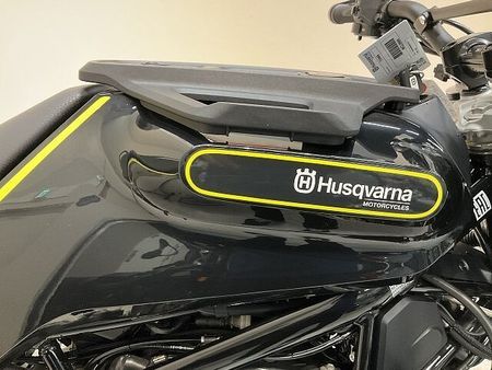 ハスクバーナ SVARTPILEN 401 スヴァルトピレン401◆2019年モデル◆バーエンドミラー!! 28