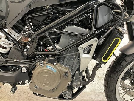 ハスクバーナ SVARTPILEN 401 スヴァルトピレン401◆2019年モデル◆バーエンドミラー!! 29