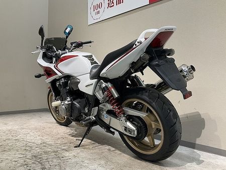 ホンダ CB1300スーパーボルドール CB1300スーパーボルドール◆2009年モデル◆モリワキエンジンスライダー 7