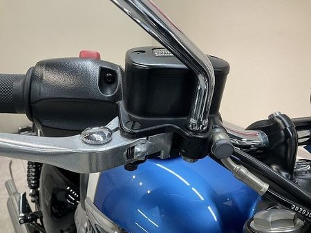 トライアンフ BONNEVILLE T100 ボンネビルT100◆2017年モデル◆リアキャリア◆エンジンガード!! 16