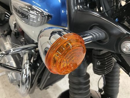 トライアンフ BONNEVILLE T100 ボンネビルT100◆2017年モデル◆リアキャリア◆エンジンガード!! 17