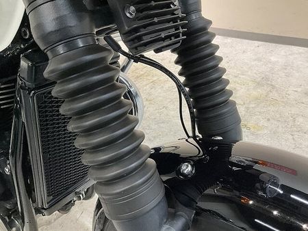 トライアンフ BONNEVILLE T100 ボンネビルT100◆2017年モデル◆リアキャリア◆エンジンガード!! 19