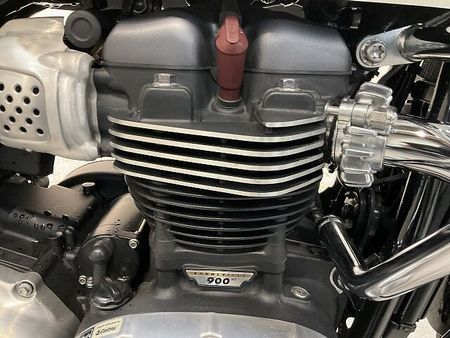 トライアンフ BONNEVILLE T100 ボンネビルT100◆2017年モデル◆リアキャリア◆エンジンガード!! 26