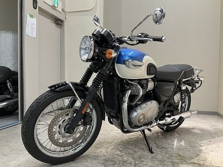 トライアンフ BONNEVILLE T100 ボンネビルT100◆2017年モデル◆リアキャリア◆エンジンガード!! 5