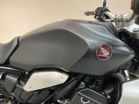 ホンダ CB1000R (2018-) CB1000R◆2021年モデル◆ETC標準装備◆車検残令和8年9月!! 23