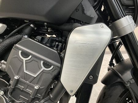 ホンダ CB1000R (2018-) CB1000R◆2021年モデル◆ETC標準装備◆車検残令和8年9月!! 29