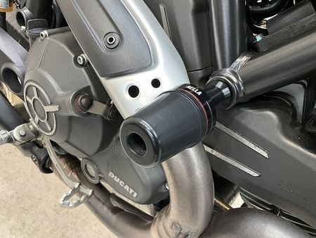 ドゥカティ Scrambler Full Throttle スクランブラーフルスロットル◆2015年モデル◆AELLA製エンジンスライダー 10