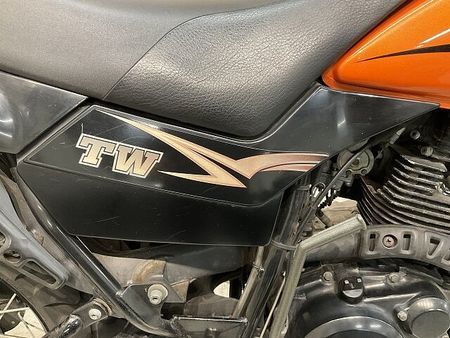 ヤマハ TW225E TW225E◆2004年モデル◆カスタムハンドル 31