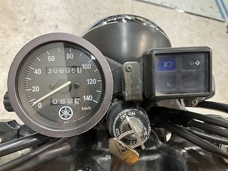 ヤマハ TW225E TW225E◆2004年モデル◆カスタムハンドル 9